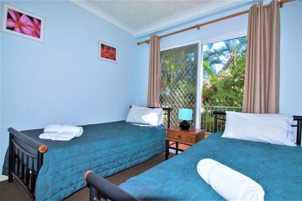 Grande_Florida_Resort-Twin-Bed
